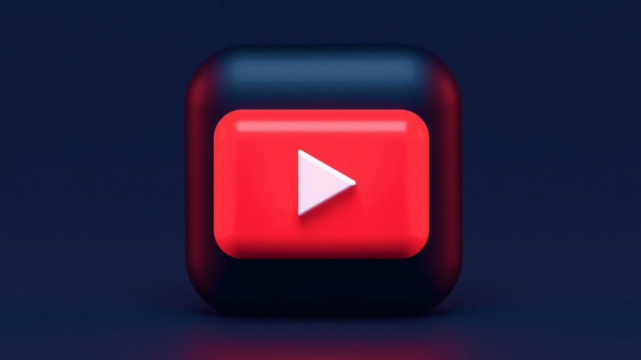 YouTube może zwalniać, gdy mamy zainstalowanego adblocka, źródło grafiki: Unsplash | Alexander Shatov.