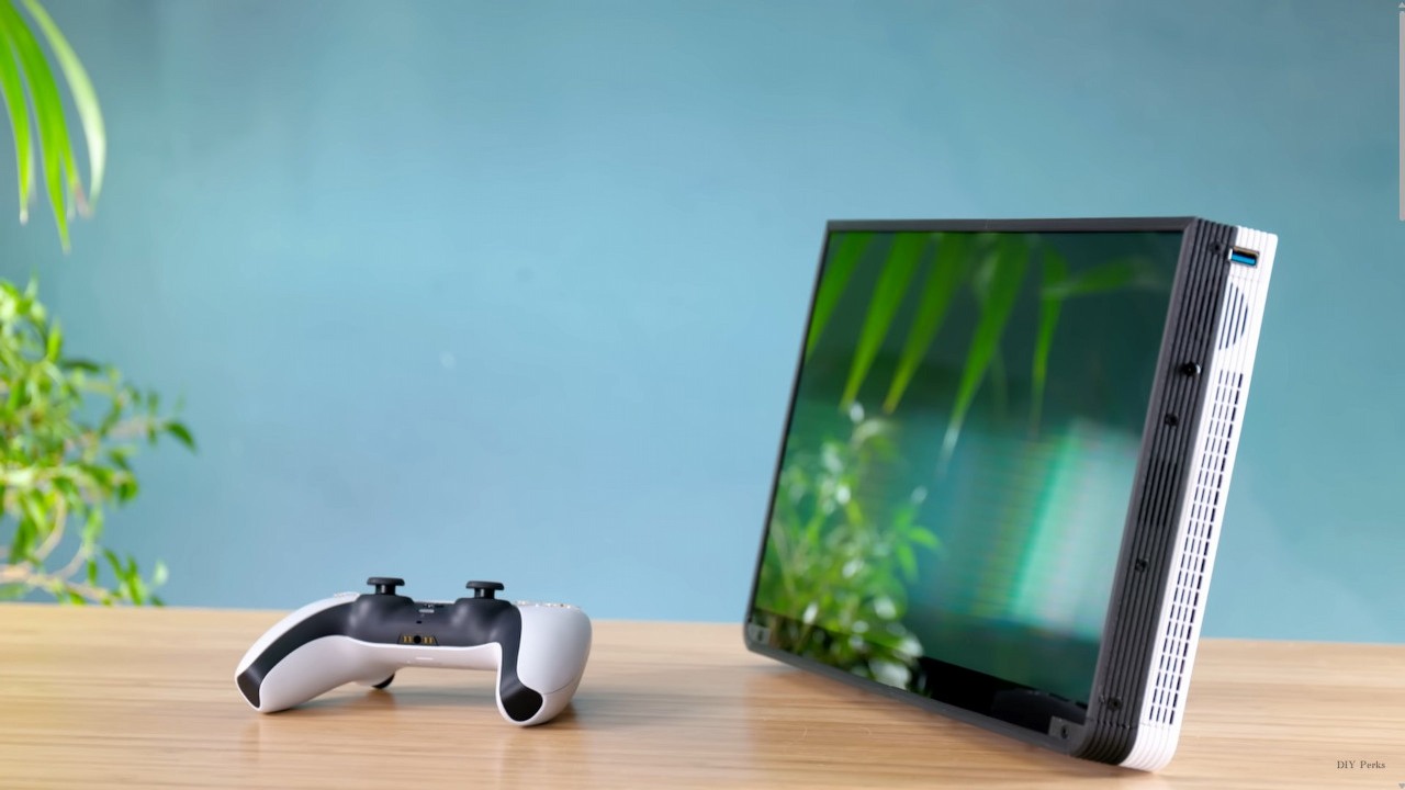 PlayStation 5: Tablet Edition to najnowszy fanowski pomysł na przenośne granie, źródło grafiki: YouTube/@DIYPerks.