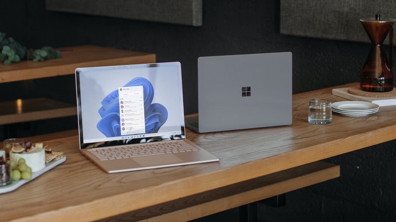 Instalacja Windows 11 bez konta Microsoft. Jak to zrobić?, źródło grafiki: Windows | Unsplash.
