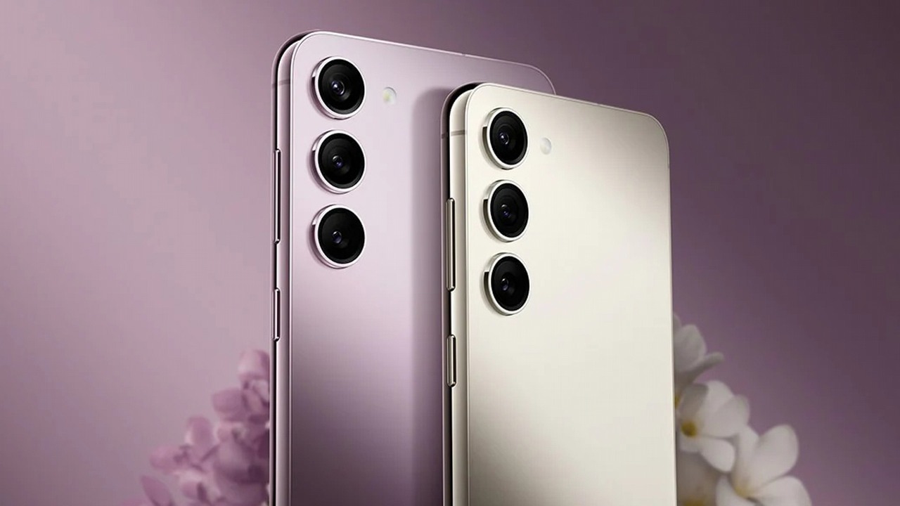 Galaxy S24 Ultra pomimo tytanowej ramki jest niewiele lżejszy od Galaxy S23 Ultra, źródło grafiki: Samsung.