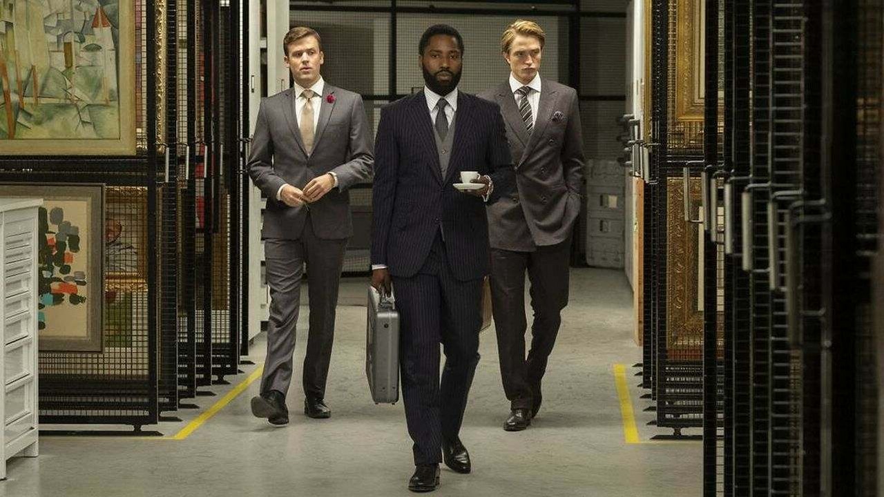 Ludzie jednak chodzą do kina. Tenet z dobrym startem w box office.