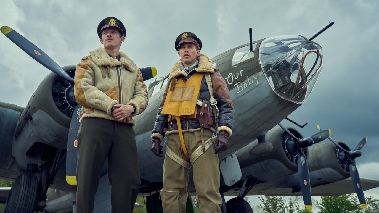 Kiedy wychodzą odcinki Masters of the Air na Apple TV Plus?, źródło grafiki: Master of the Air, Steven Spielberg i Tom Hanks, Apple Studios, 2024.