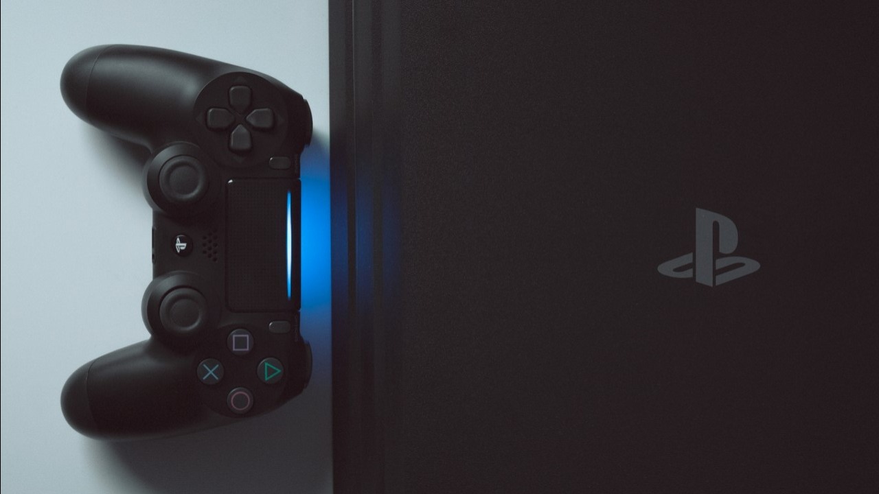 PlayStation będzie dostępne na PC, w chmurze i na urządzeniach mobilnych, mówi dyrektor generalny Sony, źródło grafiki: Fabian Albert | Unsplash.