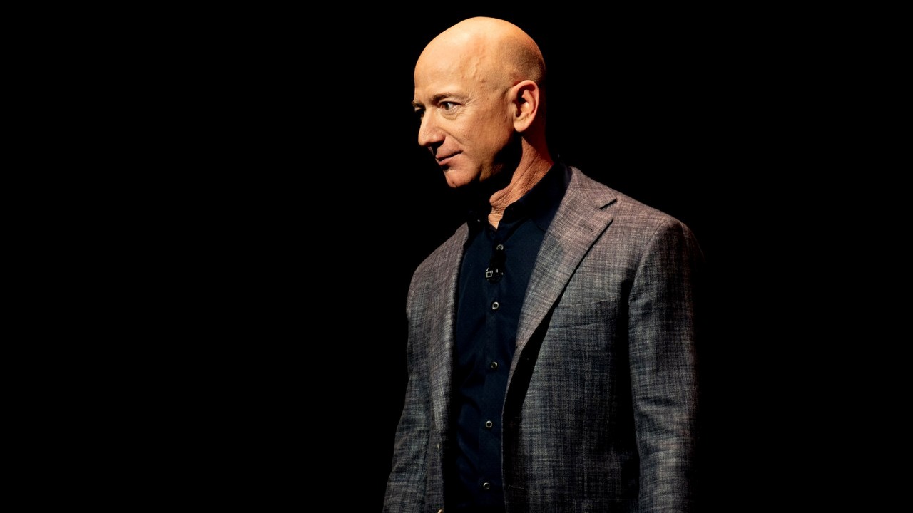 Dom, w którym powstał Amazon, wystawiony na sprzedaż za ponad 9 mln złotych, źródło grafiki: Jeff Bezos | Daniel Oberhaus; flickr.com; 2019 | CC BY 2.0.