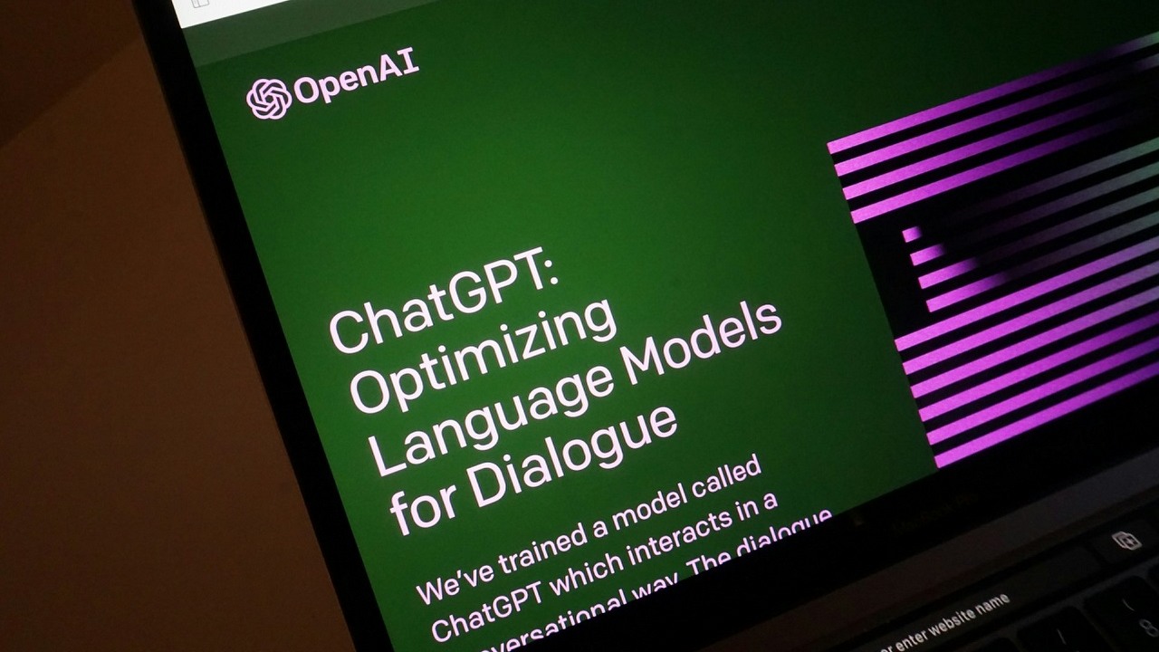 Włosi kontra ChatGPT, padają oskarżenia o naruszenia prywatności, źródło grafiki: Unsplash | Rolf van Root.