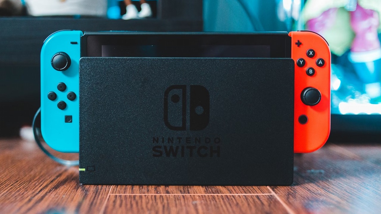 Jak podłączyć Nintendo Switch do telewizora?, źródło grafiki: Erik Mclean | Unsplash.