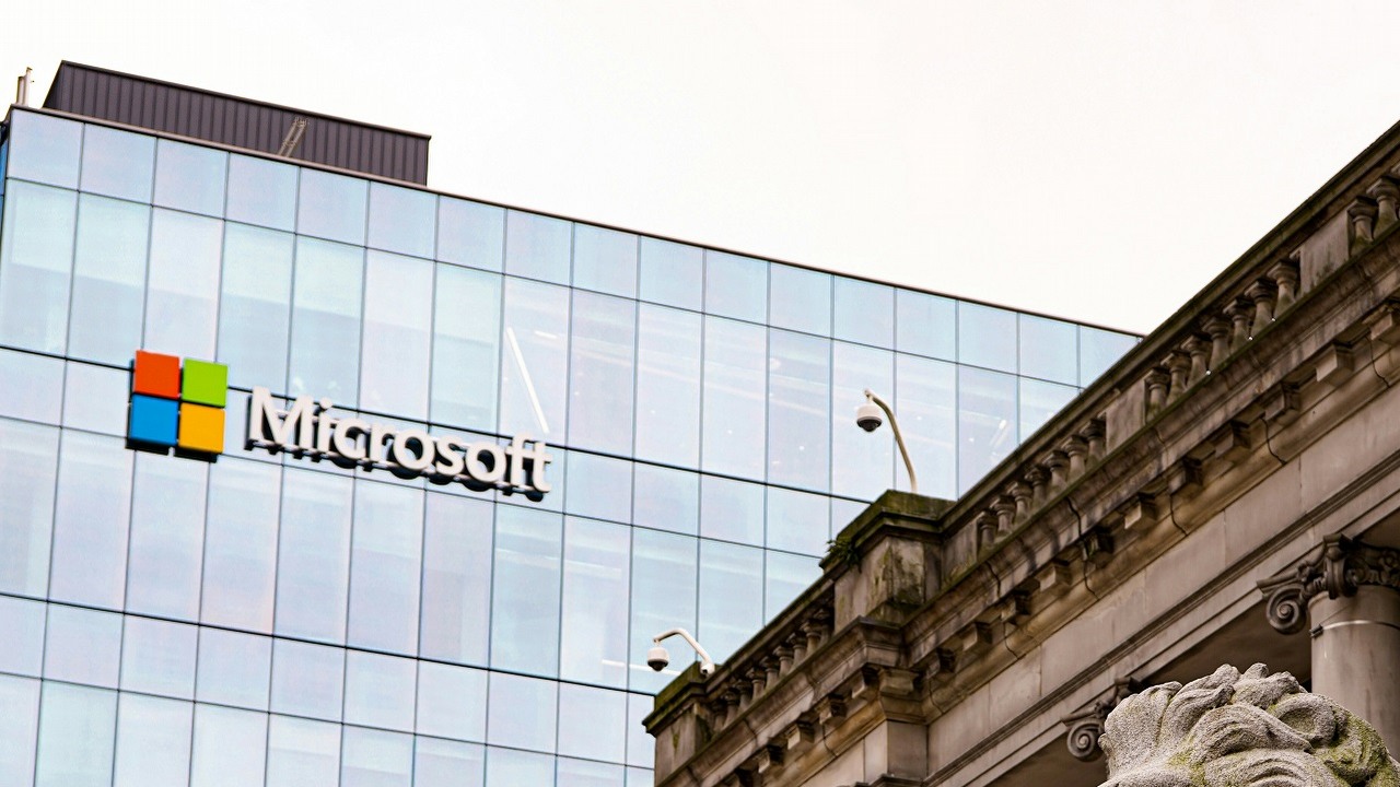 Xbox „martwy”, Game Pass „niezrównoważony”: wycieki malują ponury obraz przyszłości, źródło grafiki: Unsplash | Lumiere Rezaie..