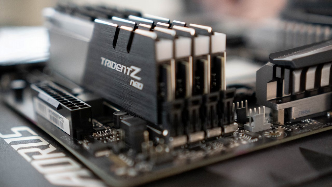 Możesz oszczędzać dysk SSD każdego dnia dzięki małej sztuczce z pamięcią RAM, źródło grafiki: Luan Gjokaj; Unsplash.com; 2020.