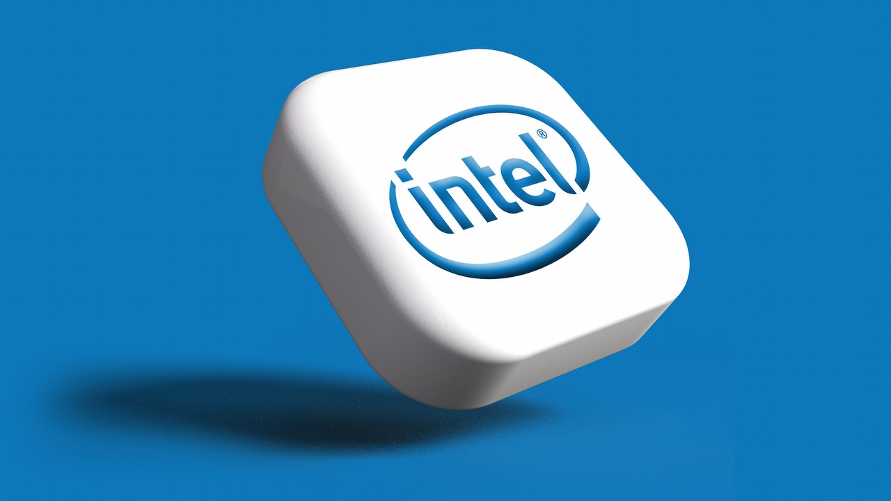 Intel wnioskuje o dotację w wysokości 10 miliardów dolarów na rozwój produkcji półprzewodników na terenie USA, źródło grafiki: Unsplash | Rubaitul Azad.
