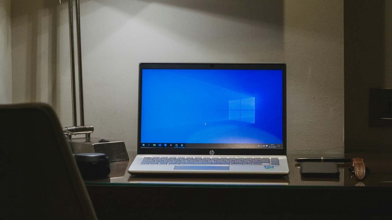 Windows 10 da się zainstalować w zaledwie 104 sekundy, zobacz jak to zrobić, źródło grafiki: Unsplash | Arnav Singhal.
