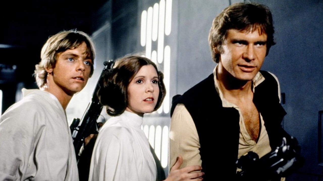 Zgubiony przez Harrisona Forda niezrealizowany scenariusz Gwiezdnych wojen sprzedano po 50 latach za sporą kwotę, źródło grafiki: Star Wars, George Lucas, Lucasfilm, 1977.