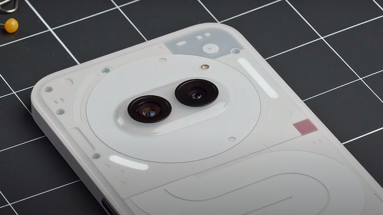 Budżetowy Nothing Phone 2a pokazany na MWC 2024, źródło grafiki: Nothing.