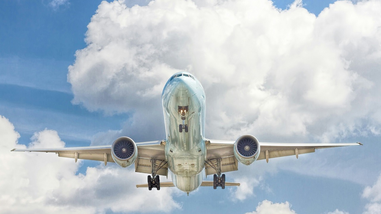 Zwiększenie produkcji 737 Max opóźnione. Boeing boryka się z konsekwencjami awarii lotu Alaska Airlines, źródło grafiki: Unsplash | John McArthur..