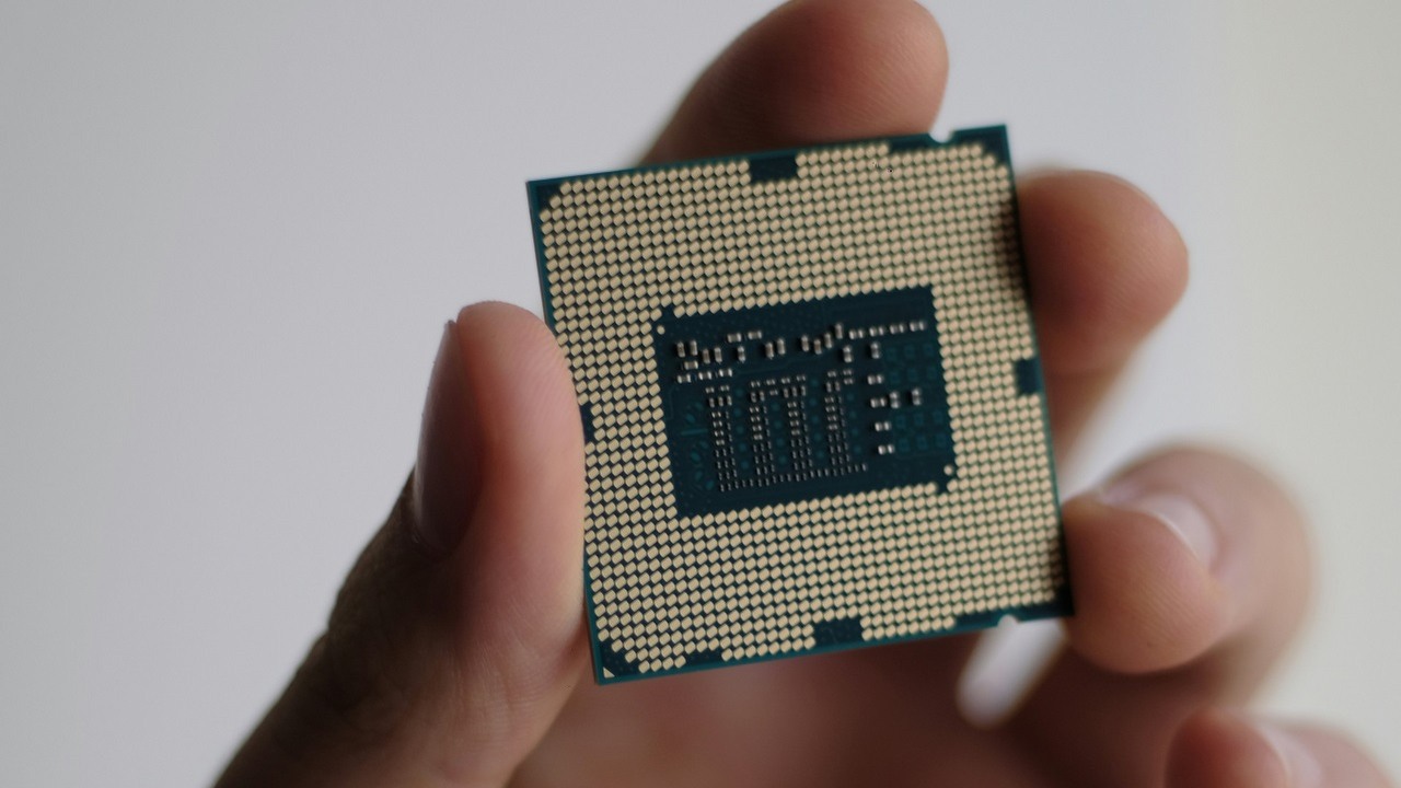 Intel może mieć spore plany na Computex 2024, w czerwcu możemy zobaczyć nową linię procesorów, źródło grafiki: Unsplash | Niek Doup..