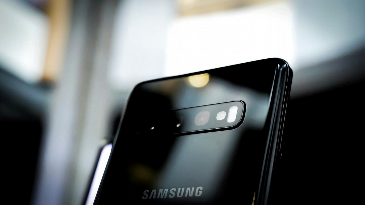 Zła wiadomość dla użytkowników Samsunga: te modele od marca nie będą już aktualizowane, źródło grafiki: Unsplash | Mark Chan.