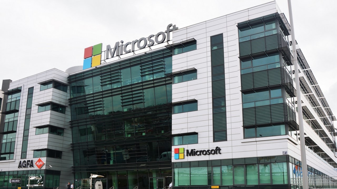 Microsoft zawiesza w Rosji dostęp do swoich usług w chmurze, źródło grafiki: Microsoft.