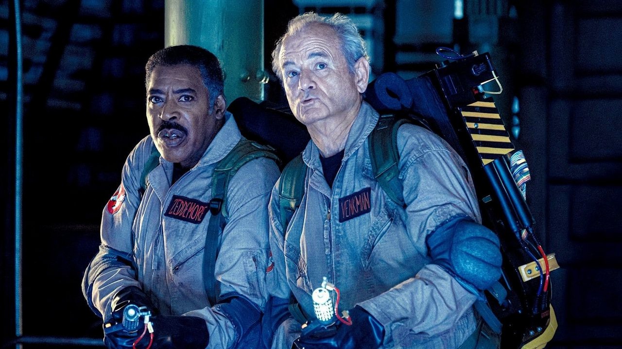 Pogromcy duchów: Imperium lodu to „haniebny sequel”? Recenzje na Rotten Tomatoes mówią o „komercyjnej desperacji” i bałaganie, źródło grafiki: Pogromcy duchów: Imperium lodu, Gil Kenan, Columbia, 2024..