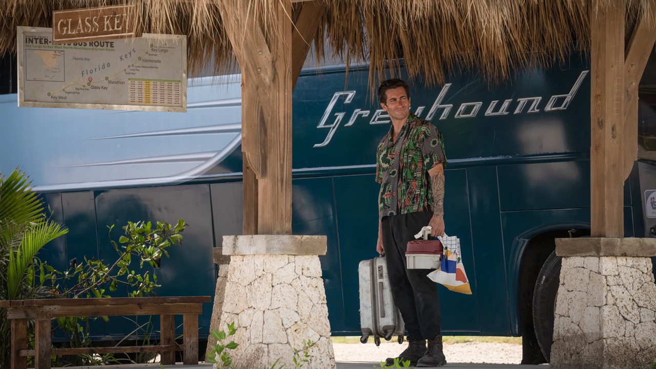 Gdzie kręcono Road House z 2024 roku? Filmowe lokacje z remake’u z Jakiem Gyllenhaalem, źródło grafiki: Road House, Doug Liman, Amazon Prime Video, 2024.