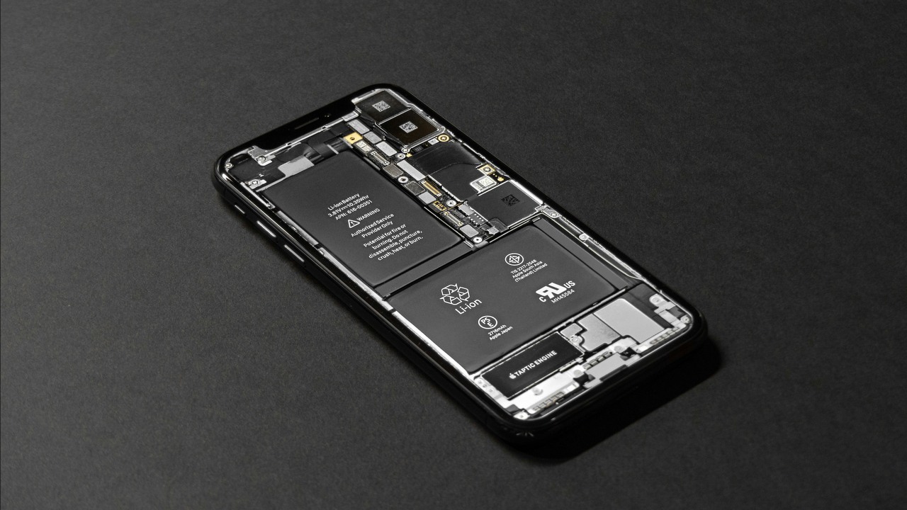 Nikt już nie jest bezpieczny; procesory od Apple z dużą luką bezpieczeństwa, źródło grafiki: Unsplash | Tyler Lastovich.