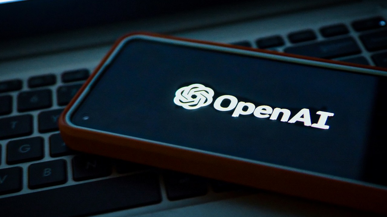 Sora pomoże w produkcji wysokobudżetowych filmów? OpenAI chce przekonać do siebie Hollywood, źródło grafiki: Unsplash | Levart_Photographer..