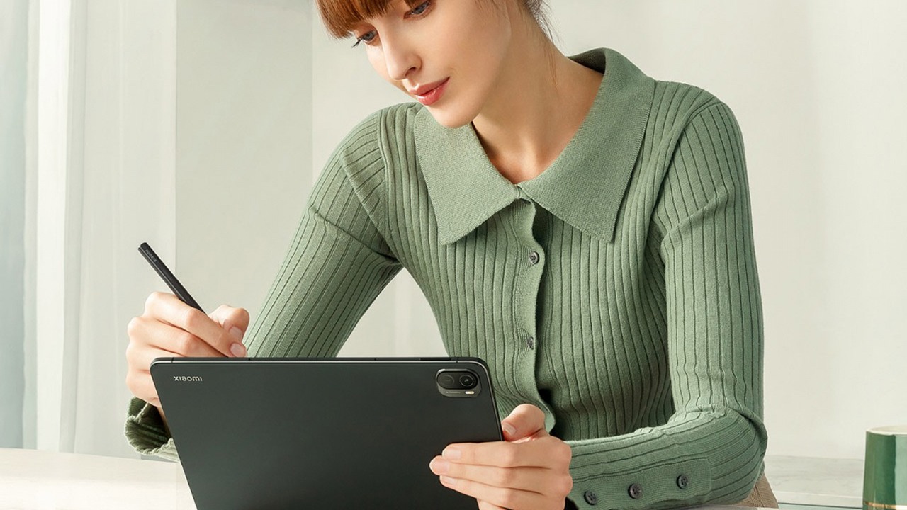 HyperOS nie tylko na smartfonach Xiaomi, teraz system dostępny jest także na tabletach, źródło grafiki: Xiaomi.