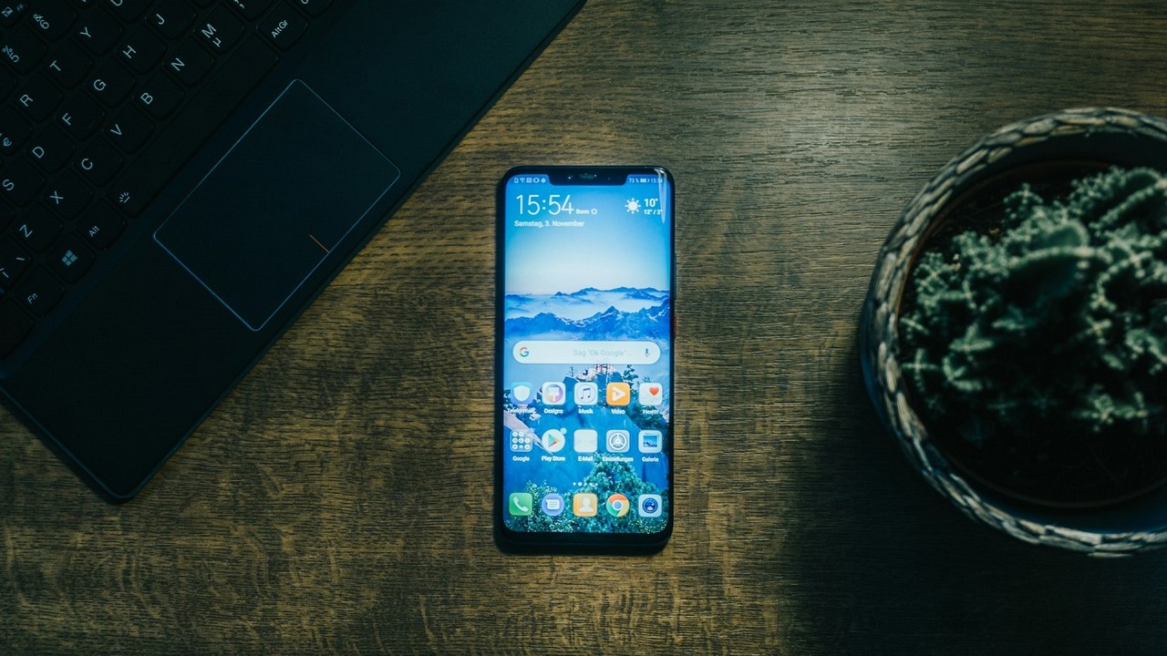 To będzie pogrzeb dla wielu starszych aplikacji i gier - premiera Androida 15 dużo zmieni, źródło grafiki: Unsplash | Jonathan Kemper.