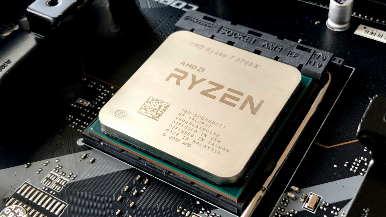 AM4 nigdzie się nie wybiera. AMD pracuje nad procesorami Ryzen 5000XT wspierającymi poprzedni model gniazda, źródło grafiki: Unsplash | Olivier Collet.
