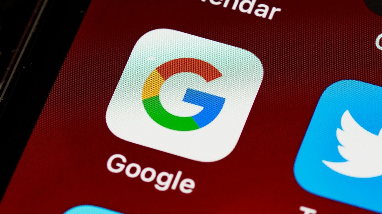 Pozew rozstrzygnięty. Zebrane przez Google dane z trybu incognito mają zostać usunięte, źródło grafiki: Unsplash | Brett Jordan..
