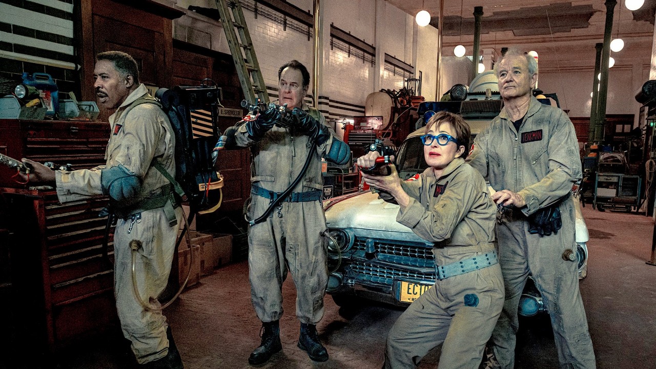Gdzie kręcono Pogromców duchów: Imperium lodu? Oto filmowe lokacje, źródło grafiki: Pogromcy duchów: Imperium lodu, Gil Kenan, Sony, 2024.