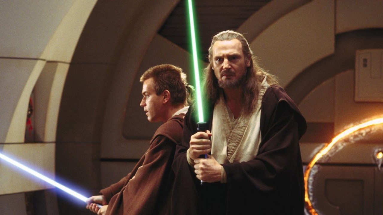 Twórcy Star Wars: The Acolyte zamierzają pokonać Mroczne widmo jeśli chodzi o walki na miecze świetlne. „Chcemy nakręcić lepsze starcie niż to z Darthem Maulem", źródło grafiki: Gwiezdne wojny: część I - Mroczne widmo, George Lucas, Lucasfilm, 1999.