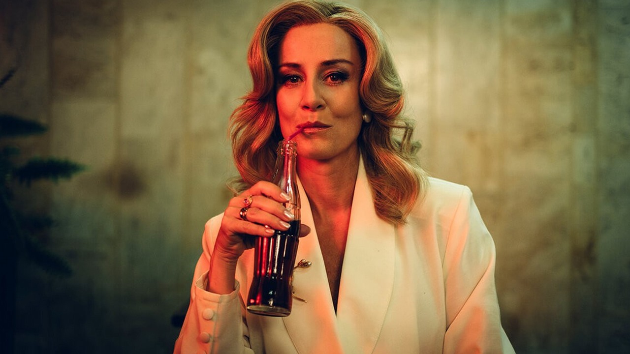 Serial o lądowaniu UFO w Polsce, od twórców Wielkiej wody, wkrótce obejrzymy na Netflixie, źródło grafiki: Projekt UFO, Kasper Bajon, Netflix, 2024.