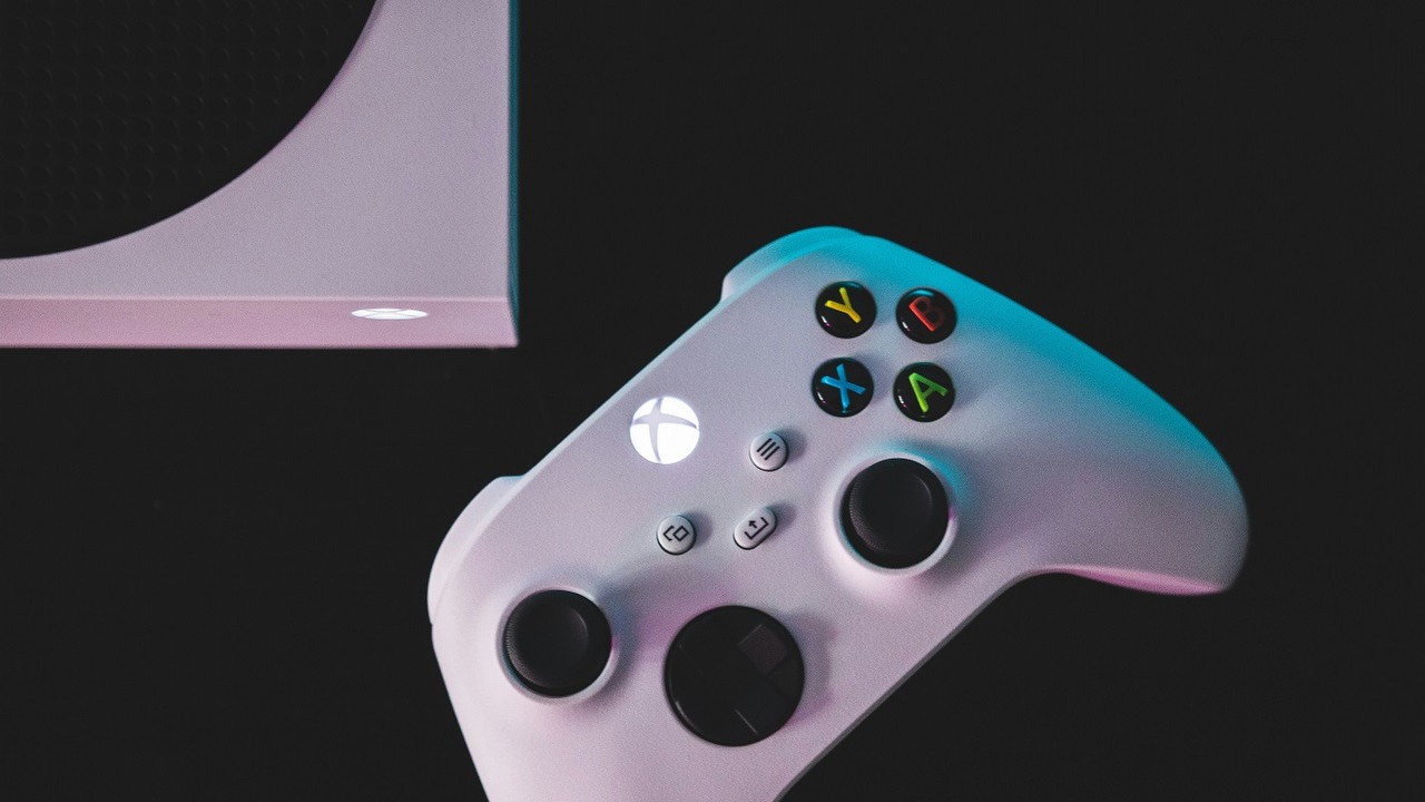 Xbox zaliczył duże spadki sprzedaży. Mimo to Microsoft zachowuje optymizm, źródło grafiki: Unsplash | Kamil S..