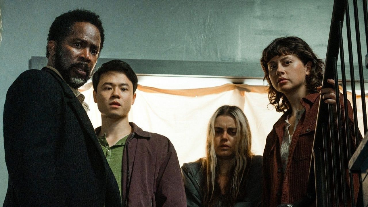 3. sezon Stamtąd ma datę premiery. Kiedy obejrzymy nowe odcinki horroru sci-fi?, źródło grafiki: Stamtąd, John Griffin, MGM Television, 2022.