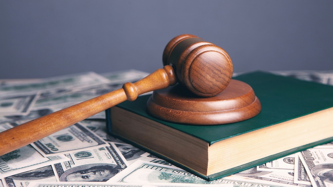 Spór o szkolenie AI nadal trwa. Kolejne wydawnictwa pozywają Microsoft i OpenAI, źródło grafiki: Unsplash |  Sasun Bughdaryan..