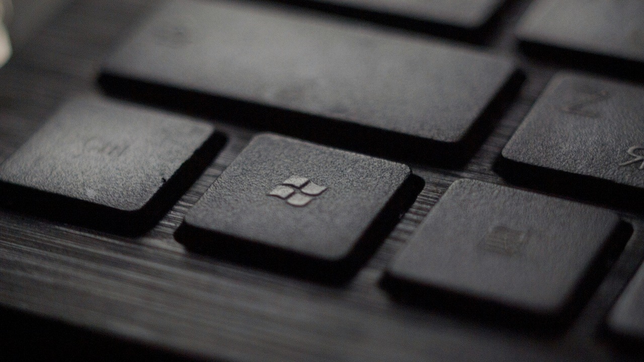 Najnowsza aktualizacja Windowsa 10 i 11 psuje VPN i nie ma na to na razie rozwiązania, źródło grafiki: Unsplash | Tadas Sar..