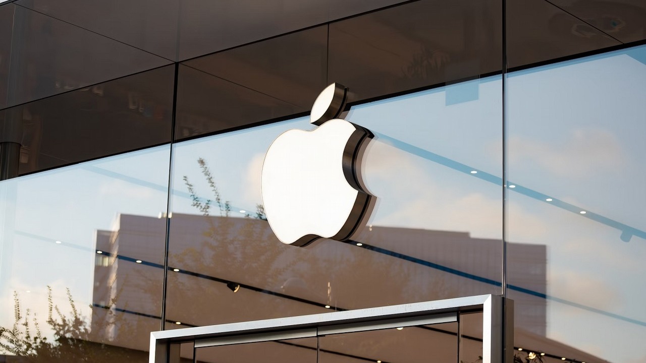 Jak usunąć konto Apple ID? Omawiamy krok po kroku, źródło grafiki: Trac Vu | Unsplash.