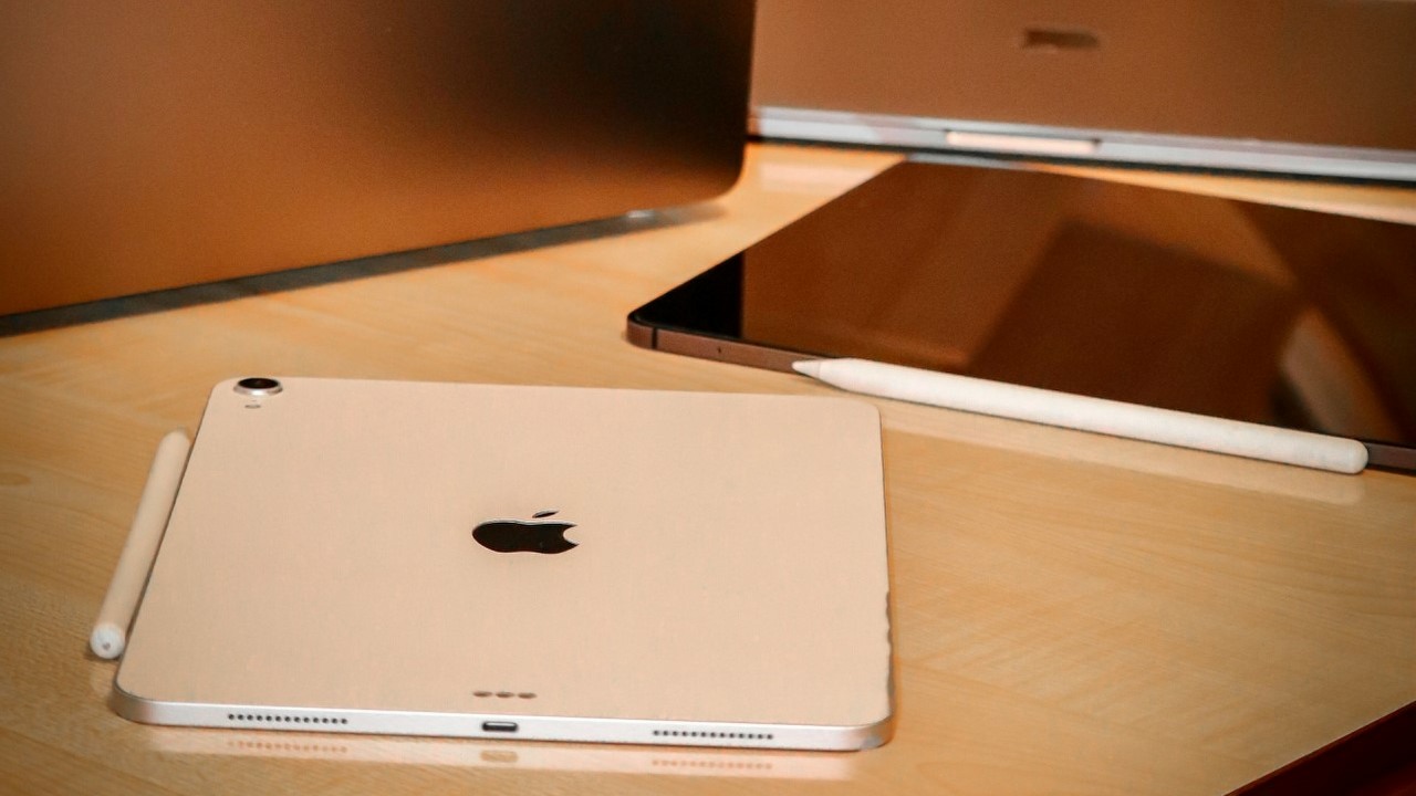 Wyciekł benchmark chipu Apple M4. Szykuje się wydajnościowa rewolucja, źródło grafiki: IBolat | Unsplash.