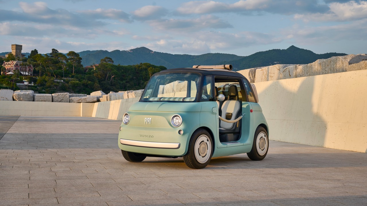 Fiat Topolino z Maroka i 600e z Polski w cieniu krytyki. Włochy nie chcą swojej flagi na autach produkowanych za granicą, źródło grafiki: Fiat.