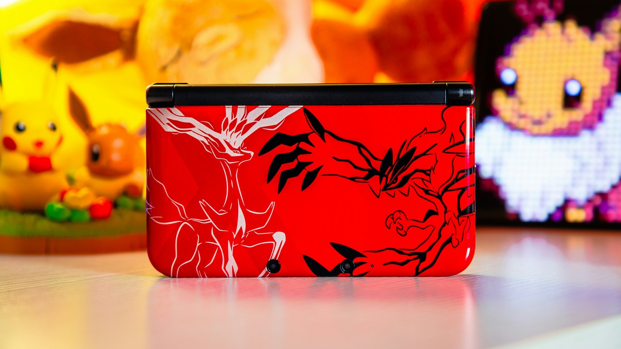 Ta trenerka Pokémon ma na imię Amanda i jest ostatnią osobą, która gra w Pokémon X/Y na serwerach 3DS - po 29 dniach oporu wzruszająco się żegna, źródło grafiki: Branden Skeli | Unsplash.