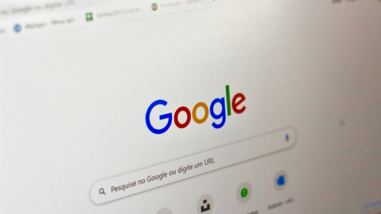 Google omyłkowo opublikowało dokumentacje zdradzającą istotne informacje o algorytmie wyszukiwania [Aktualizacja], źródło grafiki: Nathana Rebouças | Unsplash.