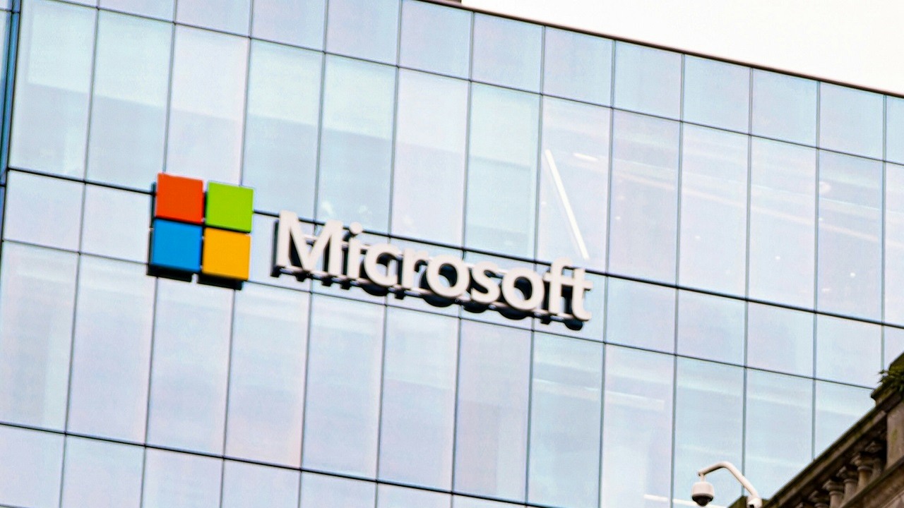 Microsoft udostępnia developerom DirectSR. Technologia ułatwiająca implementację skalowania obrazu coraz bliżej, źródło grafiki: Unsplash |  Lumičre Rezaie..