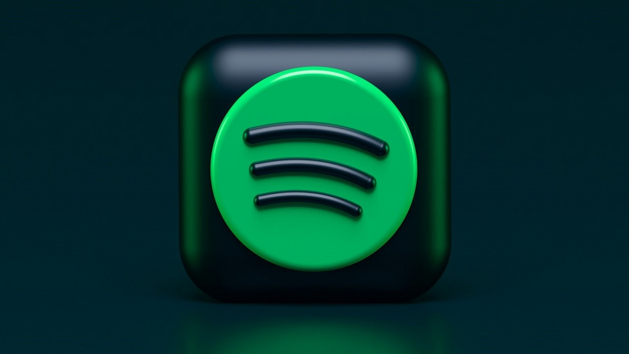 Spotify znowu podrożeje, ale tylko dla tych, którzy chcą lepszej jakości, źródło grafiki: Unsplash | Alexander Shatov.