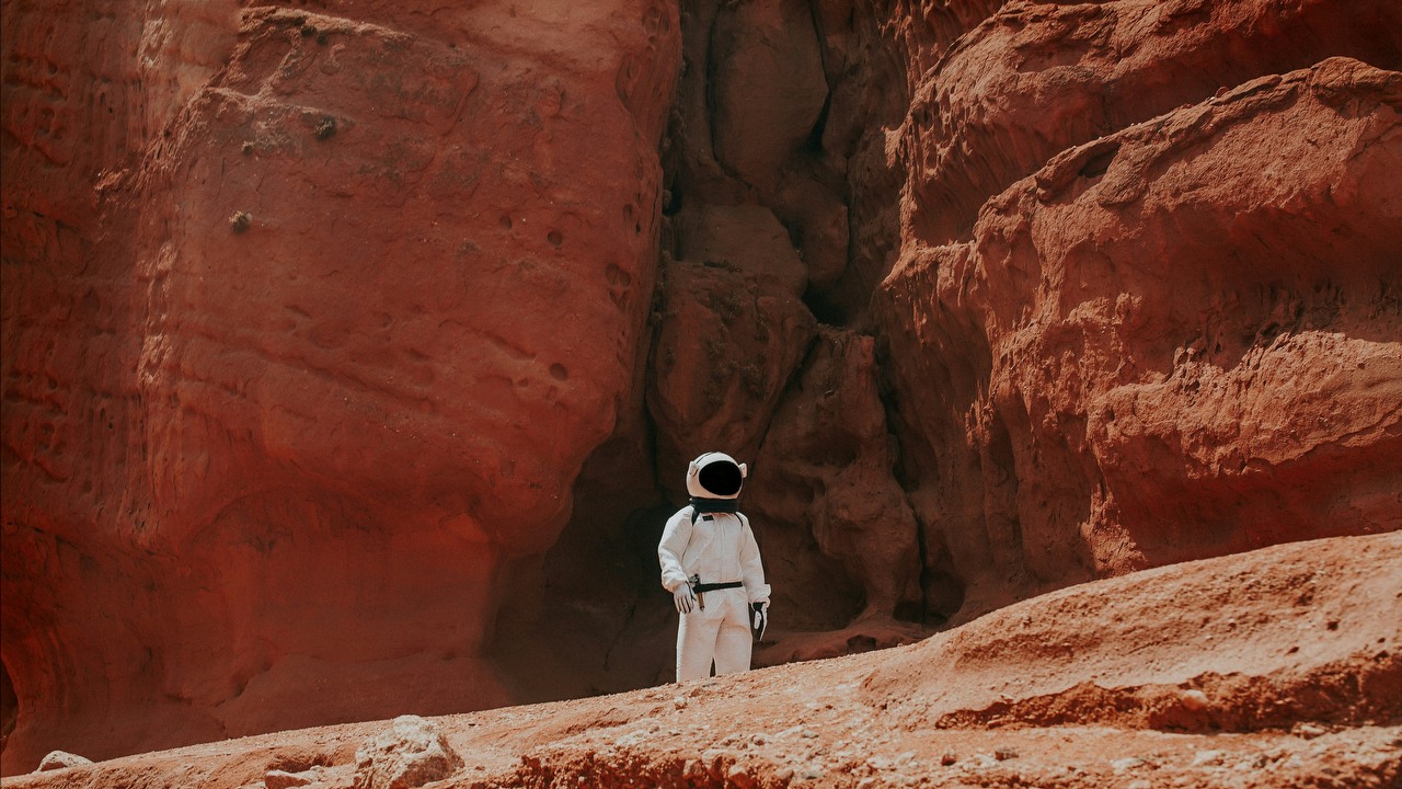 Nerki astronautów mogą okazać się poważną przeszkodą w organizacji załogowych lotów na Marsa, źródło grafiki: Unsplash | Nicolas Lobos.