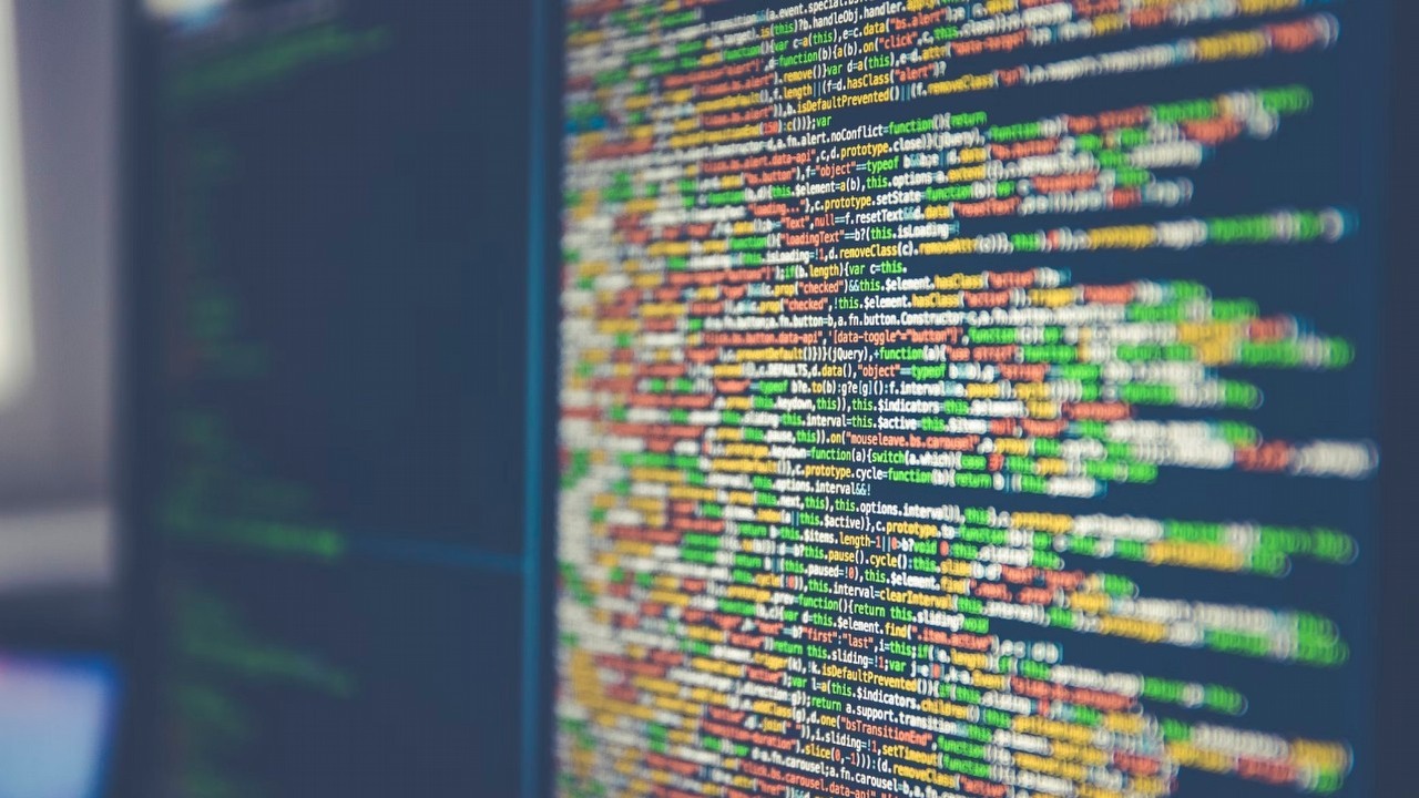 Nowy wirus wykorzystuje PowerShella, żeby wykraść twoje wrażliwe dane, źródło grafiki: Markus Spiske; Unsplash.com; 2017.