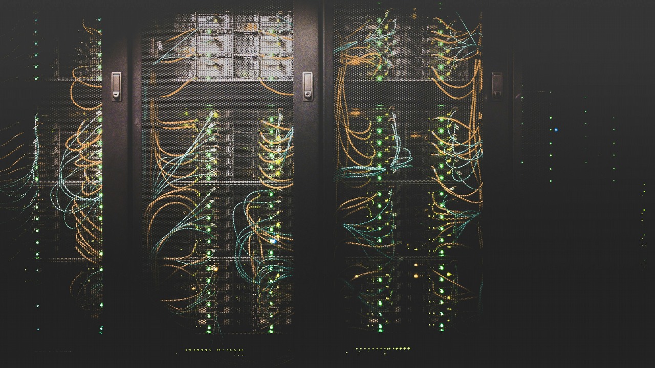 Google i Microsoft zużywają więcej energii niż niektóre kraje, każda z firm niemal tyle co Słowacja, źródło grafiki: Taylor Vick | Unsplash.