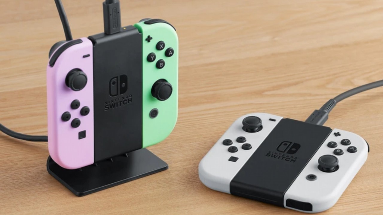 Nintendo po 7 latach od premiery ogłasza oficjalną podstawkę ładującą Switch Joy-Cony, źródło grafiki: Nintendo; materiały promocyjne.