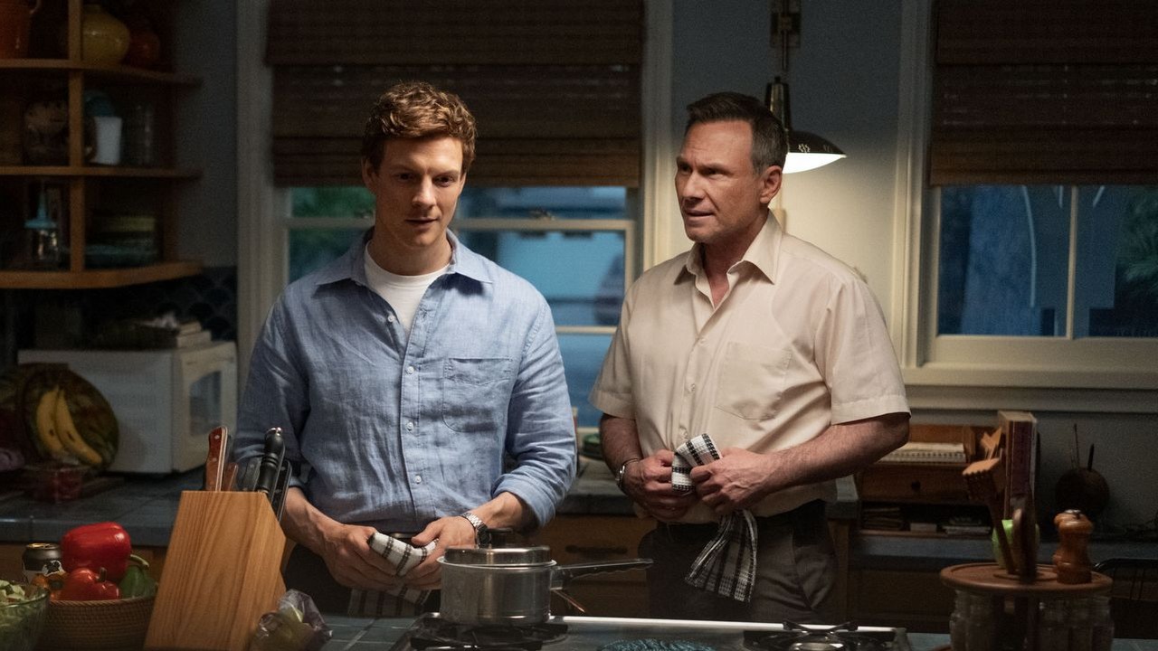 Są już pierwsze zdjęcia z nowej serii Dexter. Tak wygląda młody Dexter i jego rodzina, źródło grafiki: Dexter: Original Sin, Clyde Phillips, Showtime Studios, 2024.