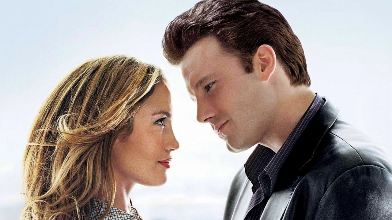 „Najgorszy film młodego stulecia”. Film z Jennifer Lopez i Benem Affleckiem poniósł straty rzędu 47 mln dolarów i prędko wycofano go z kin, źródło grafiki: Gigli, Martin Brest, Sony Pictures Releasing, 2003.