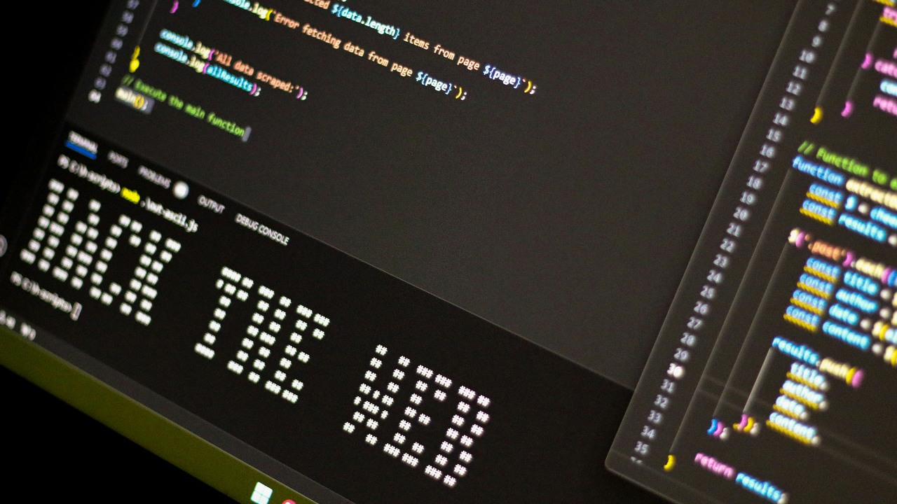 Chiński program szpiegujący wykorzystuje lukę w zabezpieczeniach Microsoftu i podszywa się pod adblocka, źródło grafiki: Glen Carrie | Unsplash.