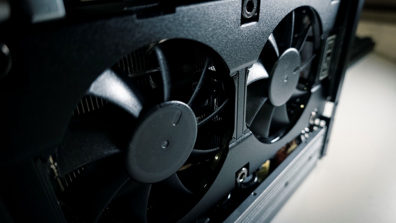 Dostępność RTX-ów 4090 może spaść. Powodem wadliwa dostawa pamięci GDDR6X, źródło grafiki: Keijiro Takahashi; flickr.com; 2019.